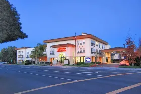 Photograph of Hampton Inn, Mountain View