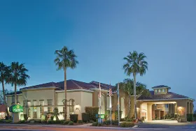 Photograph of La Quinta Inn & Suites, Los Banos