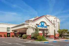 Photograph of Wyndham Visalia, Visalia