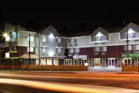 Photograph of Comfort Inn, Los Angeles