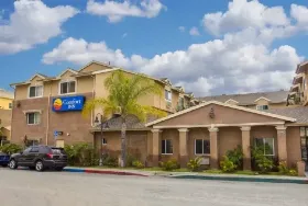 Photograph of Comfort Inn, Hawthorne