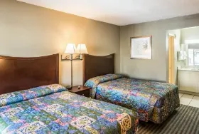 Photograph of Rodeway Inn, Glendale