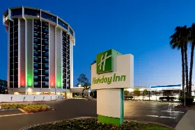 Photograph of Holiday Inn, Long Beach
