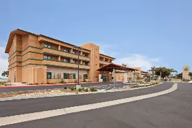 Photograph of Holiday Inn Express, Ventura