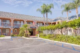 Photograph of Days Inn, Whittier