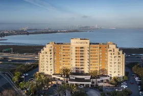 Photograph of Sonesta, Emeryville