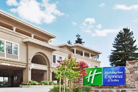 Photograph of Holiday Inn Express, Santa Cruz