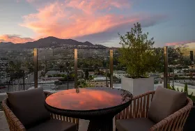 Photograph of The Glenmark, Glendale