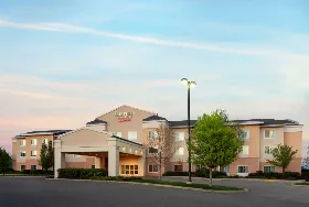 Photograph of Fairfield Inn & Suites, Redding