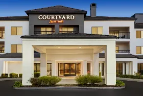 Photograph of Courtyard, Roseville