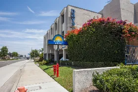 Photograph of Days Inn, Orange