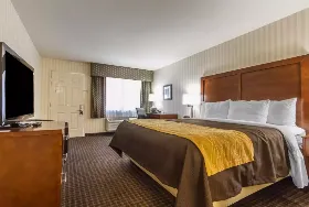 Photograph of Quality Inn, Half Moon Bay