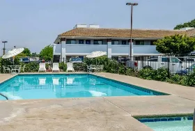 Photograph of Motel 6, Oakdale