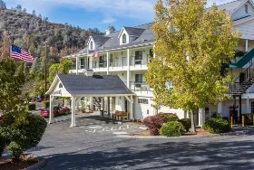 Photograph of Quality Inn, Mariposa