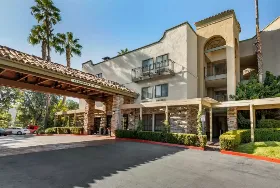 Photograph of Comfort Inn, Santa Ana
