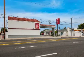 Photograph of Red Roof Inn, Los Angeles