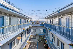 Photograph of Signature Inn, San Francisco