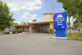 Photograph of Americas Best Value Inn, Oroville