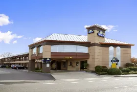 Photograph of Days Inn, Rocklin