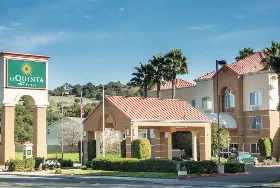 Photograph of La Quinta Inn & Suites, Fairfield