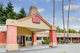 Photograph of Ramada Limited Santa Cruz, Santa Cruz
