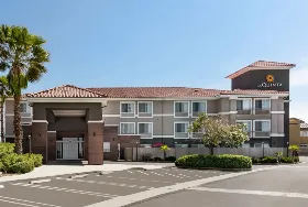 Photograph of La Quinta Inn & Suites, Hesperia