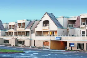 Photograph of Travelodge, Sunset Beach