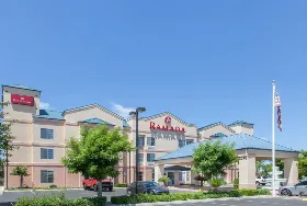 Photograph of Ramada by Wyndham, Fresno