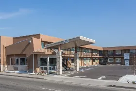 Photograph of Days Inn, Fresno