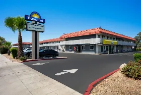 Photograph of Days Inn, Fresno