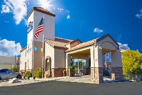 Photograph of Baymont by Wyndham, Barstow