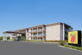 Photograph of Super 8, Oroville