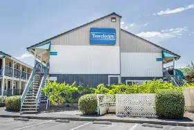 Photograph of Travelodge, Fairfield
