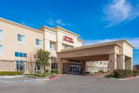Photograph of Hampton Inn, Merced