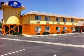 Photograph of Americas Best Value Inn, Dunnigan