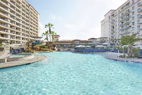Photograph of Hilton Waterfront Beach Resort, Huntington Beach