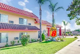 Photograph of Super 8, Upland