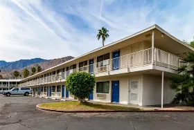 Photograph of Motel 6, Palm Springs