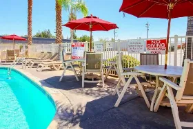 Photograph of Motel 6, Fresno