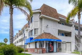 Photograph of Motel 6, Chula Vista