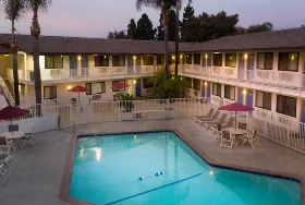 Photograph of Motel 6, Camarillo