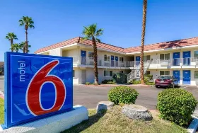Photograph of Motel 6, Rancho Mirage