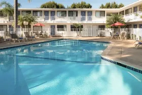 Photograph of Motel 6, Goleta