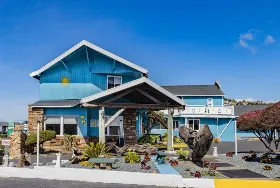 Photograph of Oceanside Inn & Suites, Fort Bragg