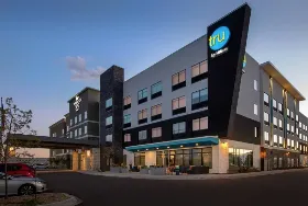 Photograph of Tru By Hilton, Denver