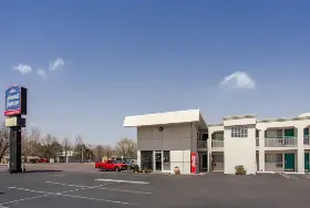 Photograph of Howard Johnson, Colorado Springs