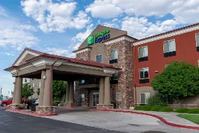 Photograph of Holiday Inn Express, Limon