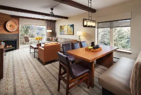 Photograph of Sheraton Lakeside Terrace Villas at Mountain Vista, Avon