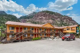 Photograph of Quality Inn, Ouray