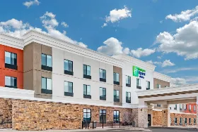 Photograph of Holiday Inn Express, Trinidad